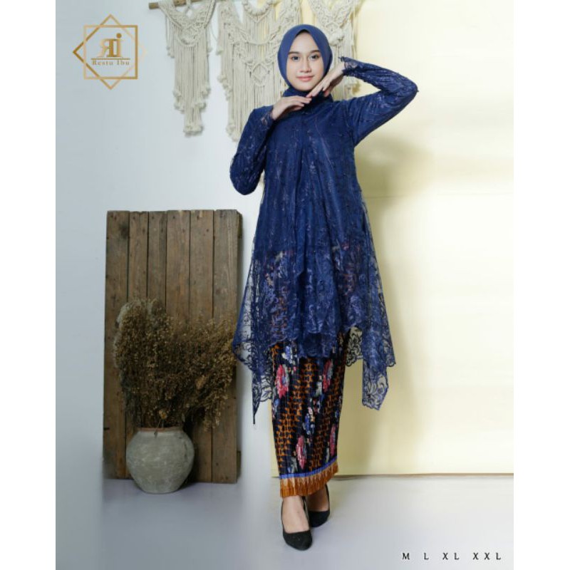 Kebaya modern