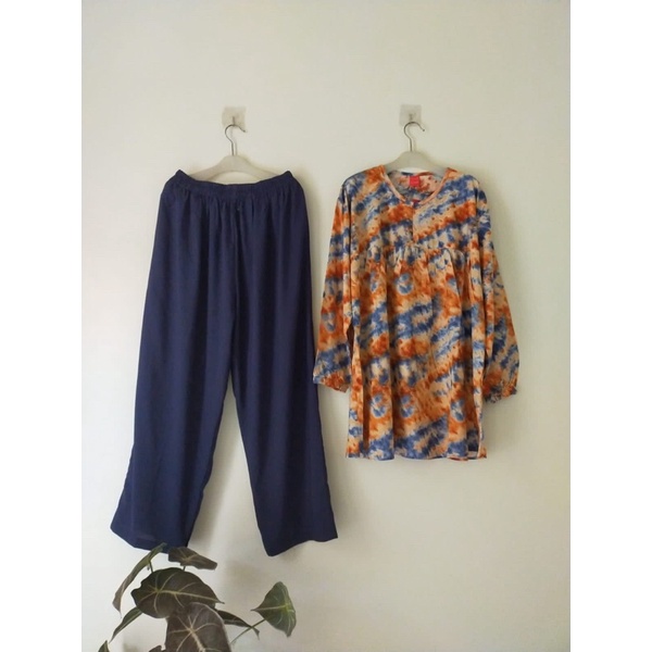 SET WANITA BAHAN RAYON MOTIF ABSTRAK TIE DYE /SET WANITA TERMURAH/STELAN WANITA TERBARU/TERMURAH/ONE SET KEKINIAN/TERVIRAL/COD/JUMBO/BAHAN JATUH/TERHITS/BAJU SANTAI/BAJU NON FORMAL/BAJU SEHARI-HARI/BUSUI//LIZAM/XXL/ONE SET TERBARU/STELAN WANITA/MAMA ROSA