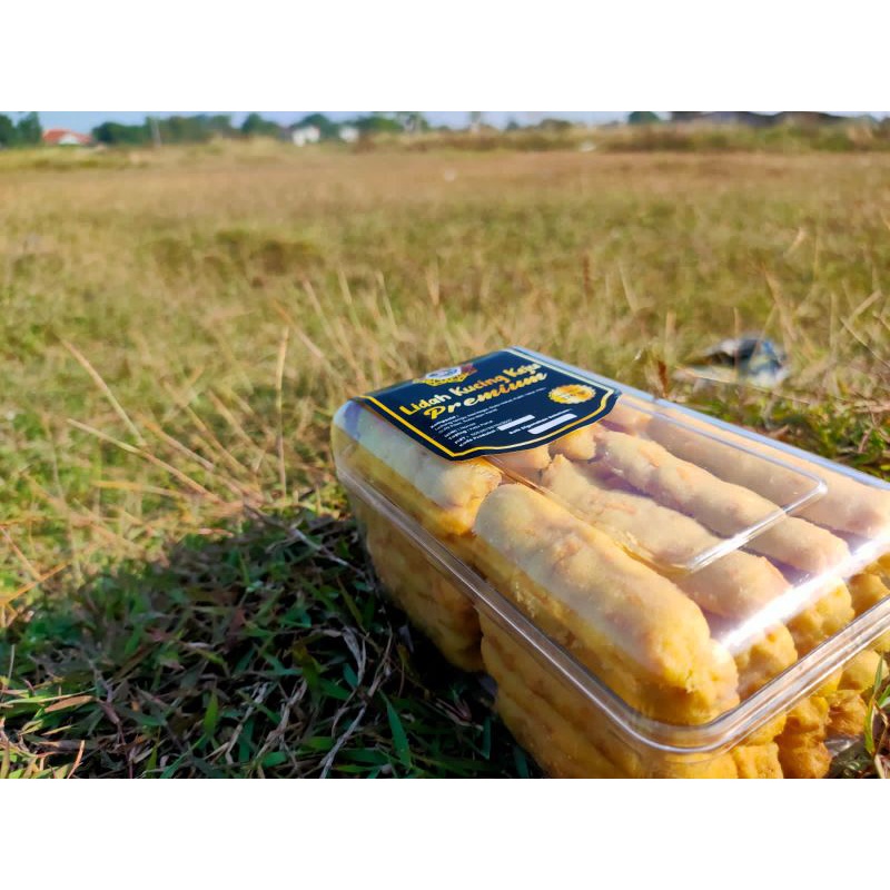 

CookiesQyu - LIDAH KUCING KEJU Kue Kering Premium (375g)