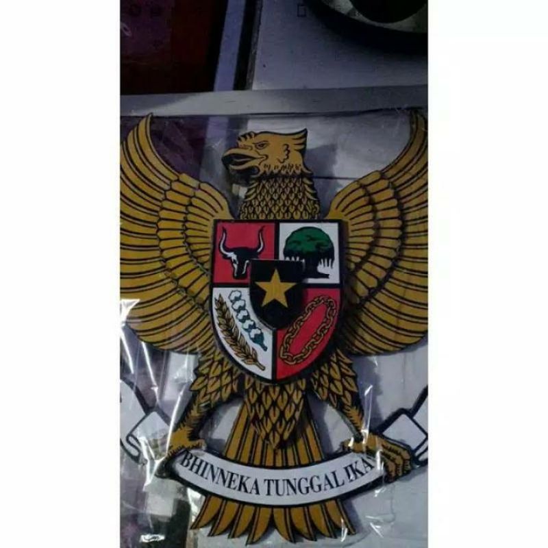 

LAMBANG GARUDA PANCASILA 3D// MURAH MERIAH//