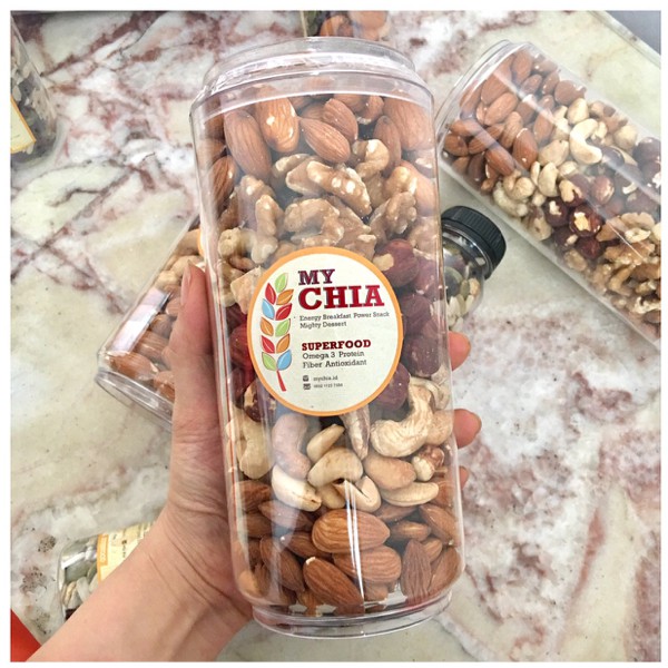 

Roasted Premium Mix Nuts 420g (cemilan sehat kacang)