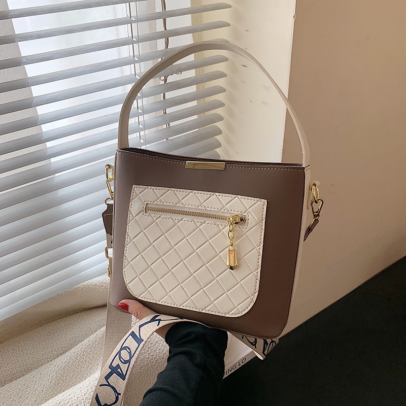 (2PC BISA IKG)GTBI998875618  New arrival  !!! Tas Selempang Wanita Import Premium