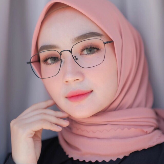 HIJAB SEGIEMPAT LASERCUT VOAL POLOS BELLA SQUARE JILBAB KHIMAR