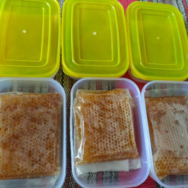 

Madu sarang&madu dalam sarang&madu plus sarang