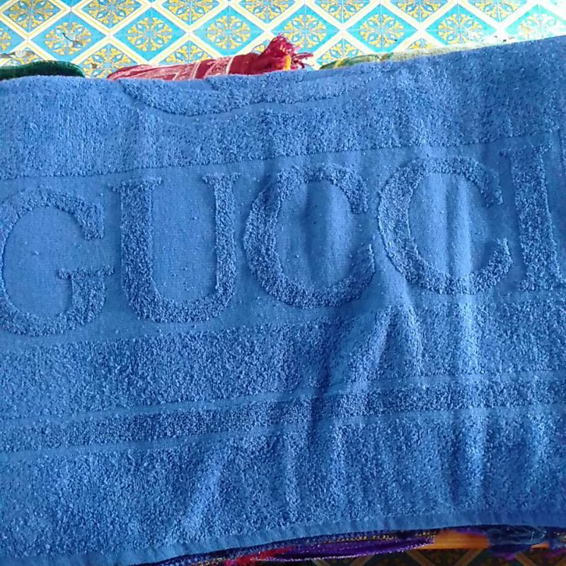 handuk gucci dewasa