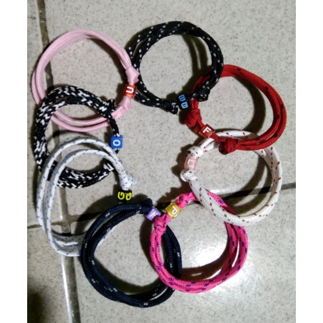 gelang tali hurup&amp;mute Random