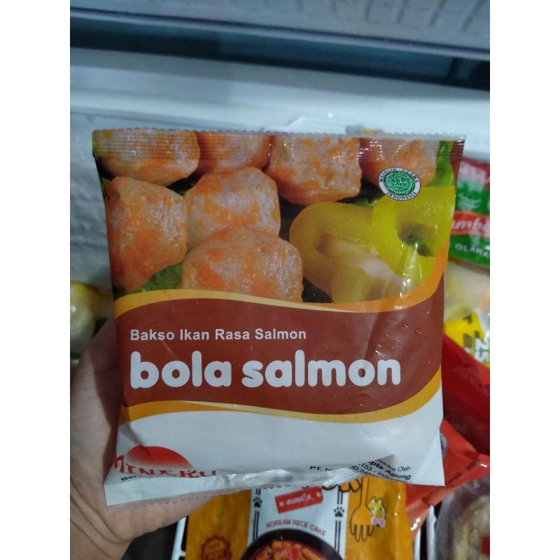 

Bola Salmon