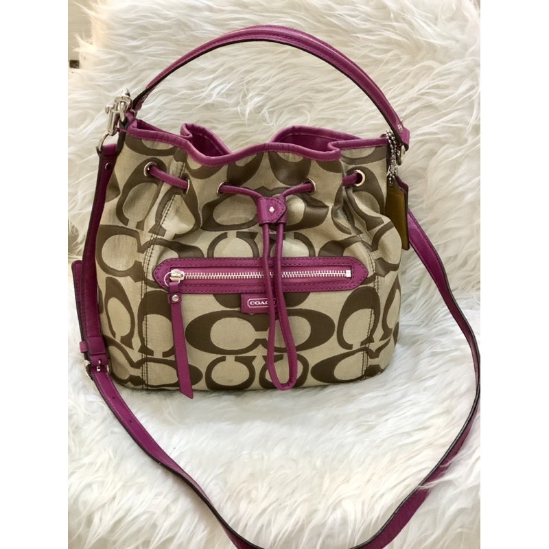 [authentic] Preloved Coach Signature Bucket Bag F1361-F25675