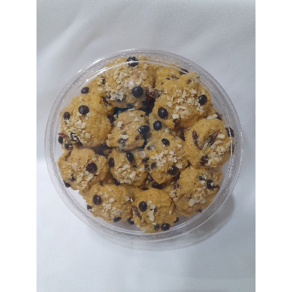 

Choco Raisin Nut Cookies - kue kering lebaran