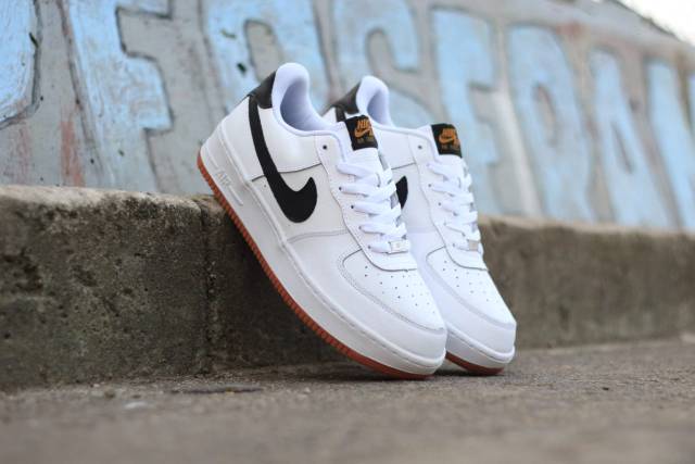 black af1 white sole