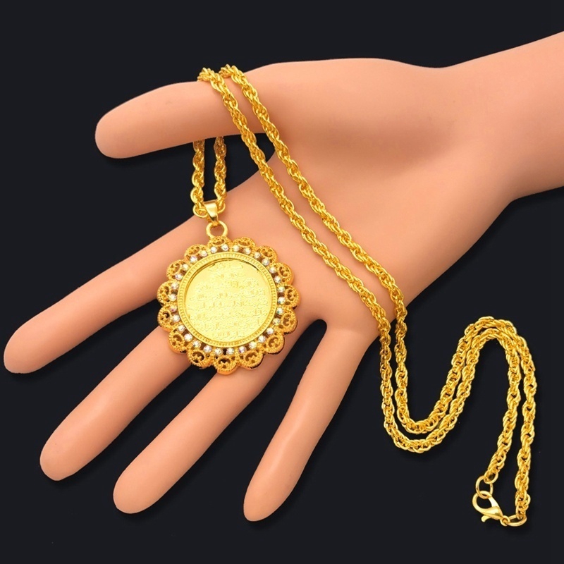 Kalung Rantai Dengan Liontin Bentuk Alkitab Arab Aksen Berlian Imitasi Warna Emas