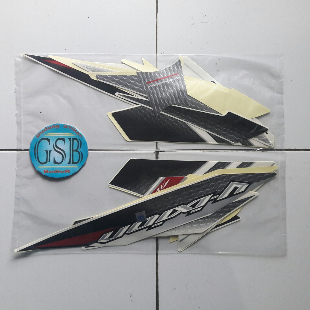 Stiker Lis Body Motor Yamaha Vixion 2014 Putih Shopee Indonesia