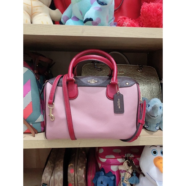 Preloved Tas Coach Mini Bennet in Geometric Colorblock Crossgrain Leather Two Tone Pink / Red / Stra