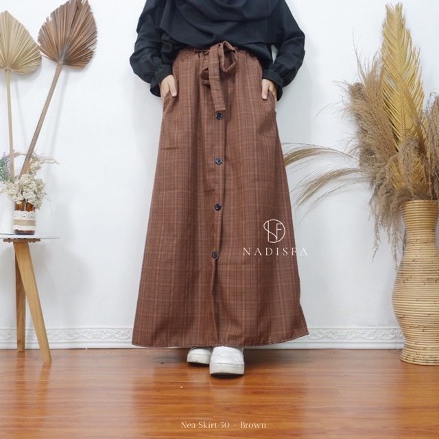 NEA SKIRT ROK BUTTON MOTIF / KOREAN SKIRT / ROK TARTAN