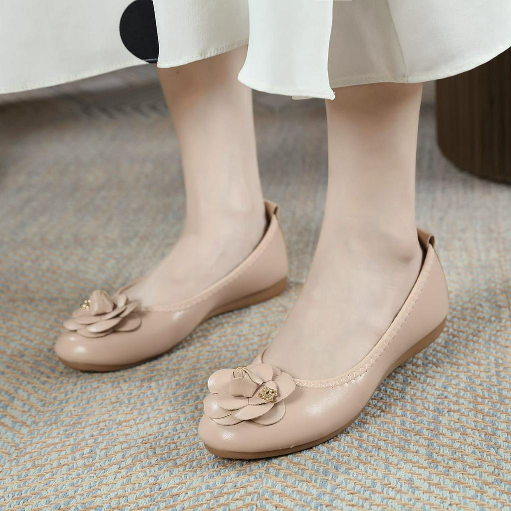 C H BALLET FLAT SHOES A811