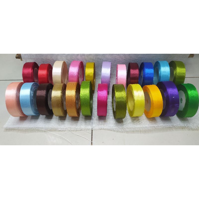 

pita satin ukuran 3/4 atau 2 cm harga yang harga satu rol