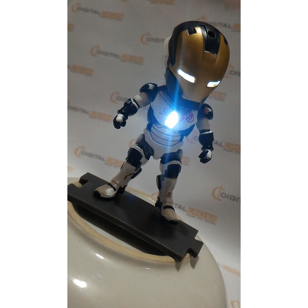 Action Figure Iron Man  Robot Biru Putih Gold