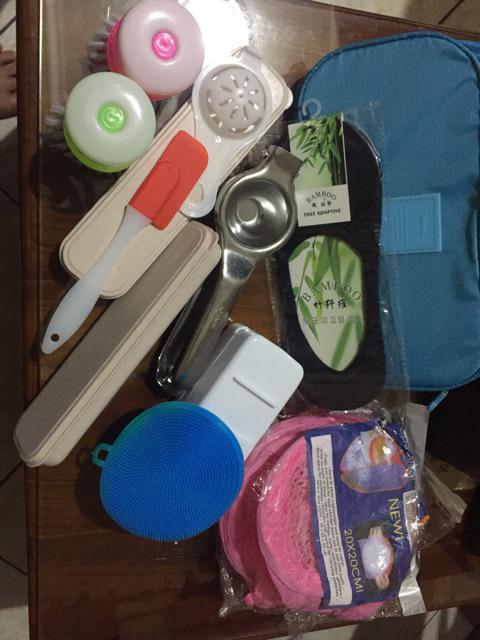 Alat Cuci Piring Panci Wajan / Alat Sikat Dapur Unik Inovatif Plus Dispenser Sabun