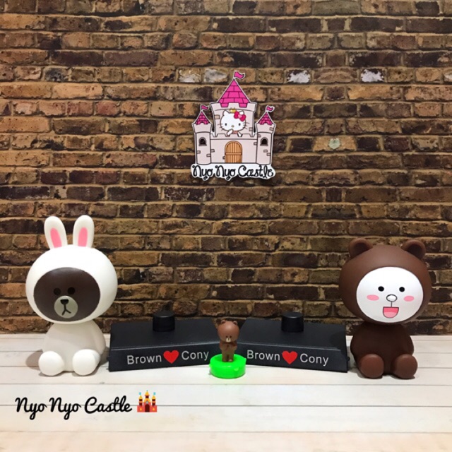Pajangan Dashboard Mobil LINE Brown Cony Costume Per