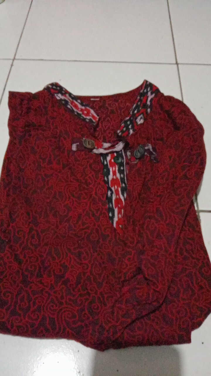 Promo Batik Couple Keluarga Sarimbit Sania Ruffle Batik Ori Ndoro Jowi Motif Mega Mendung Merah