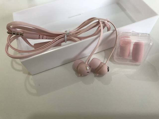 (TWS) Headset Fashion Earphone E-138 cartoon cat design earphone / headset fashion