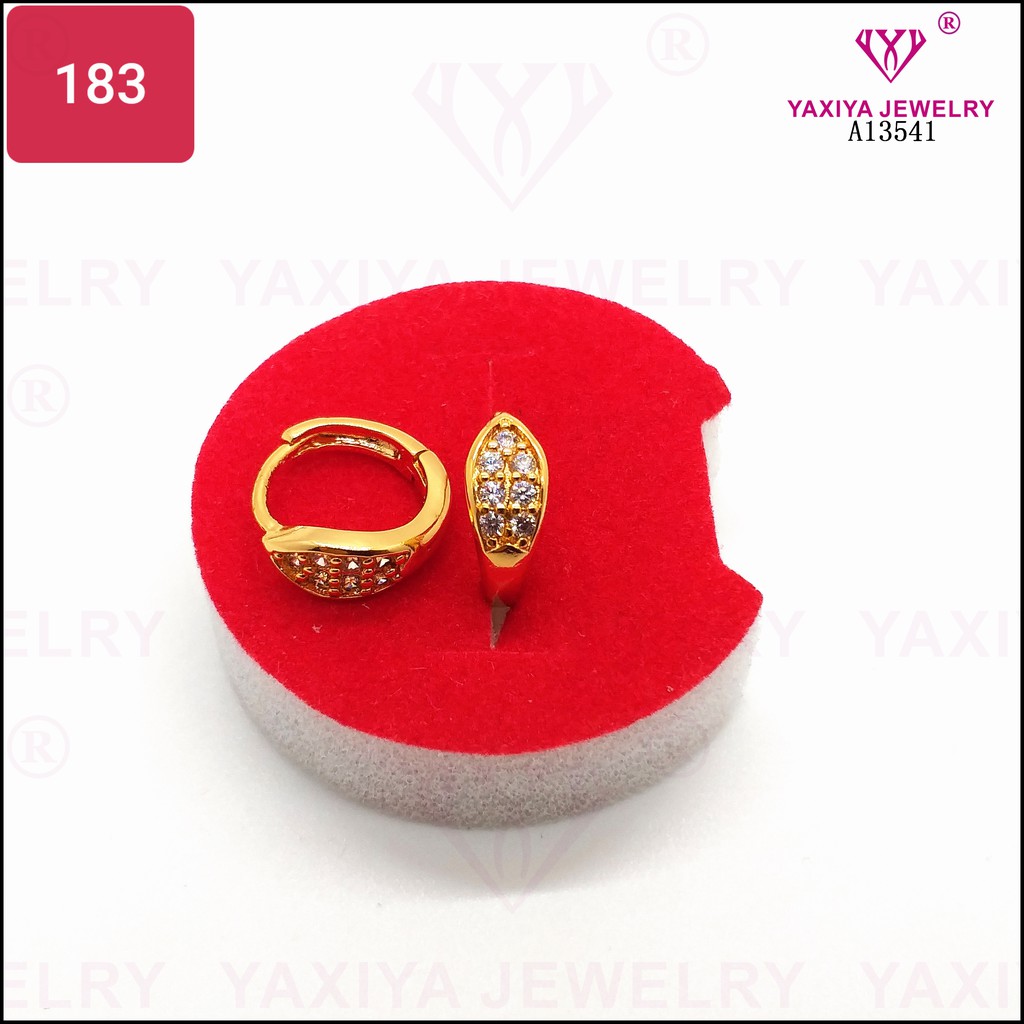 

Anting jepit Yaxiya perhiasan imitasi warna gold 18K183