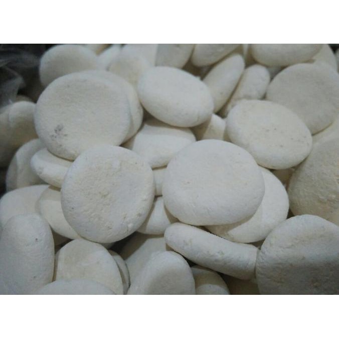 

31.87-Kue- Ragi Diameter 2-2,2Cm. Per 4Pcs. Dijamin Enak -Terlengkap-Termurah-Dijamin.