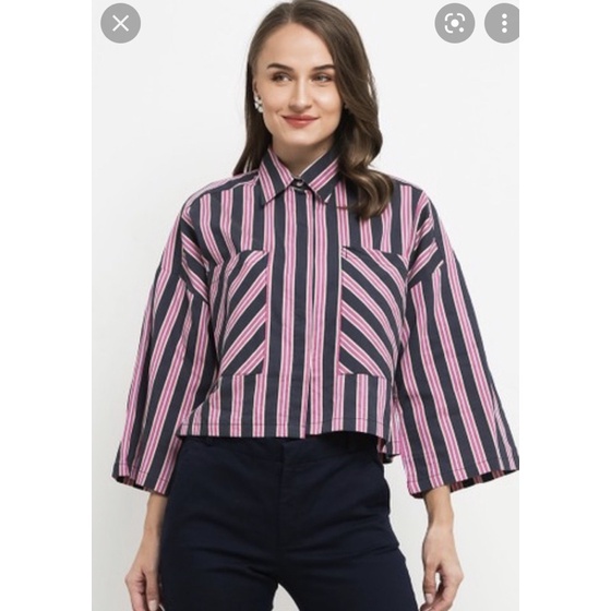 Gala Crop shirt Black Size S (under taq) kemeja stripe benang jarum buttonscarves New bukan preloved