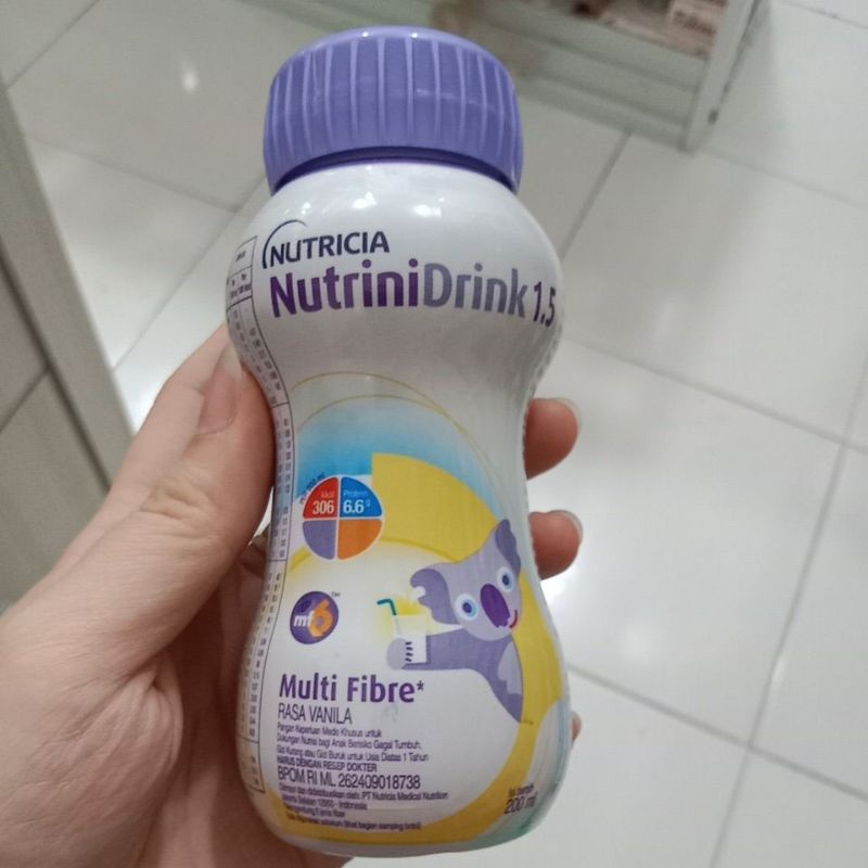 NUTRINIDRINK VANILA/COKELAT CAIR 200ML