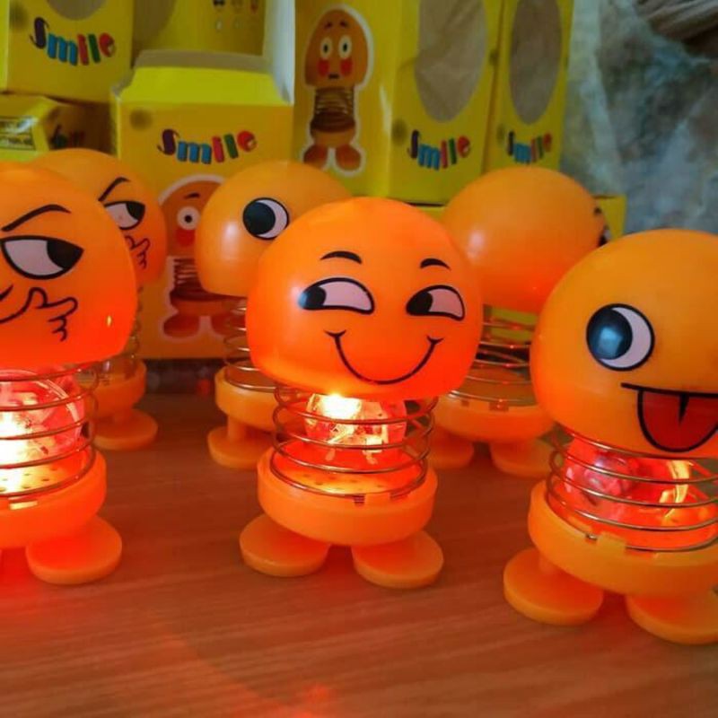 Spring Doll LED - Emoji LED / Emoticon LED Doneka Goyang Dashboard Mobil / Motor / Mobil