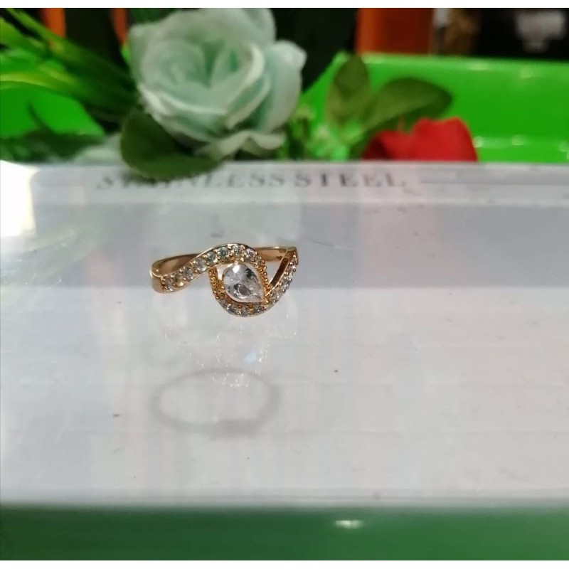 NEW&quot;&quot;Cincin wanita Titanium gold Anti karat motif pilihan RO-27 lapis emas