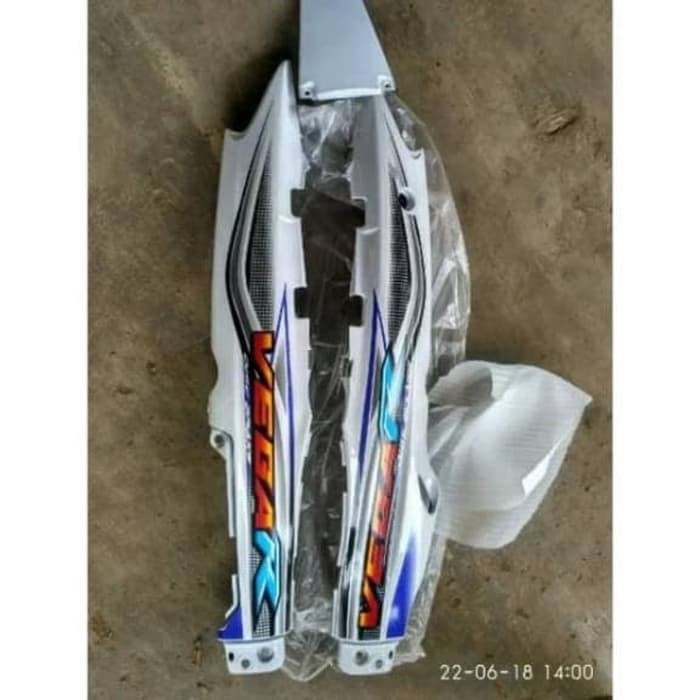 Cover body vega r lama putih + striping / body vega r lama murah