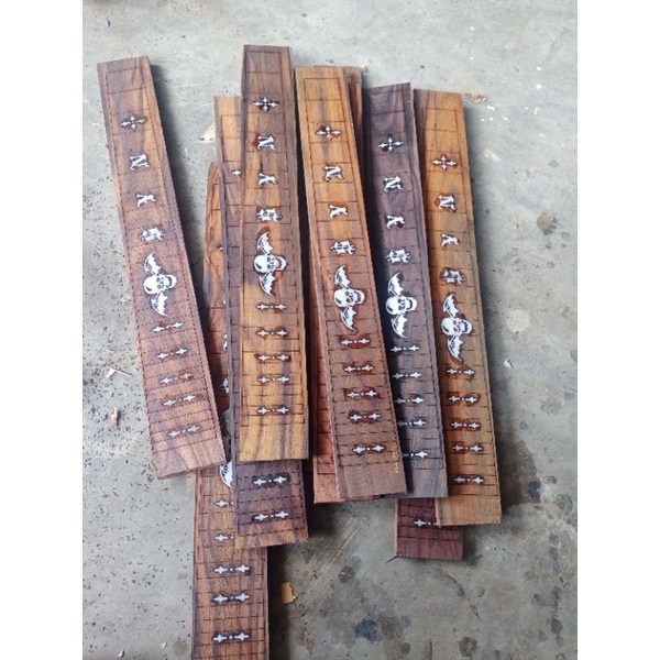 FINGERBOARD GITAR INLAY SYN