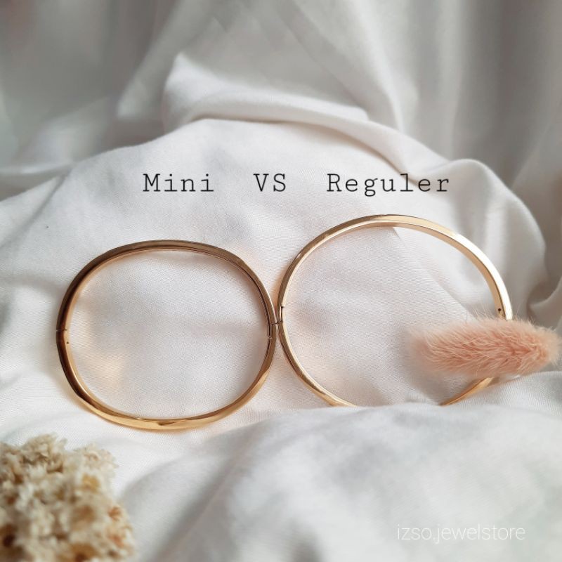 (izso) Gelang Ally Thin Titanium Premium Cap 750 Zircon Crystal 18k Gold