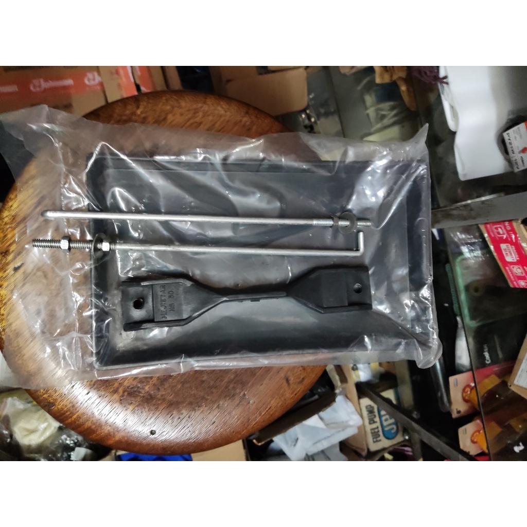 Jual DUDUKAN TATAKAN AKI MOBIL SEMUA UKURAN DENGAN TIANG KUNCI AKI