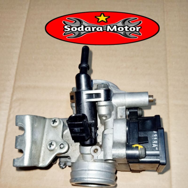 Throttle body CB150R old fuel injector original