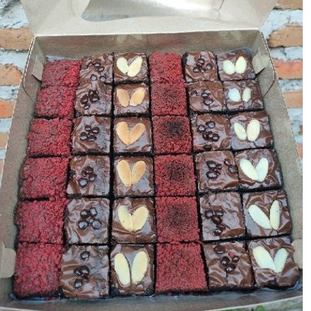 

FUDGY BROWNIES