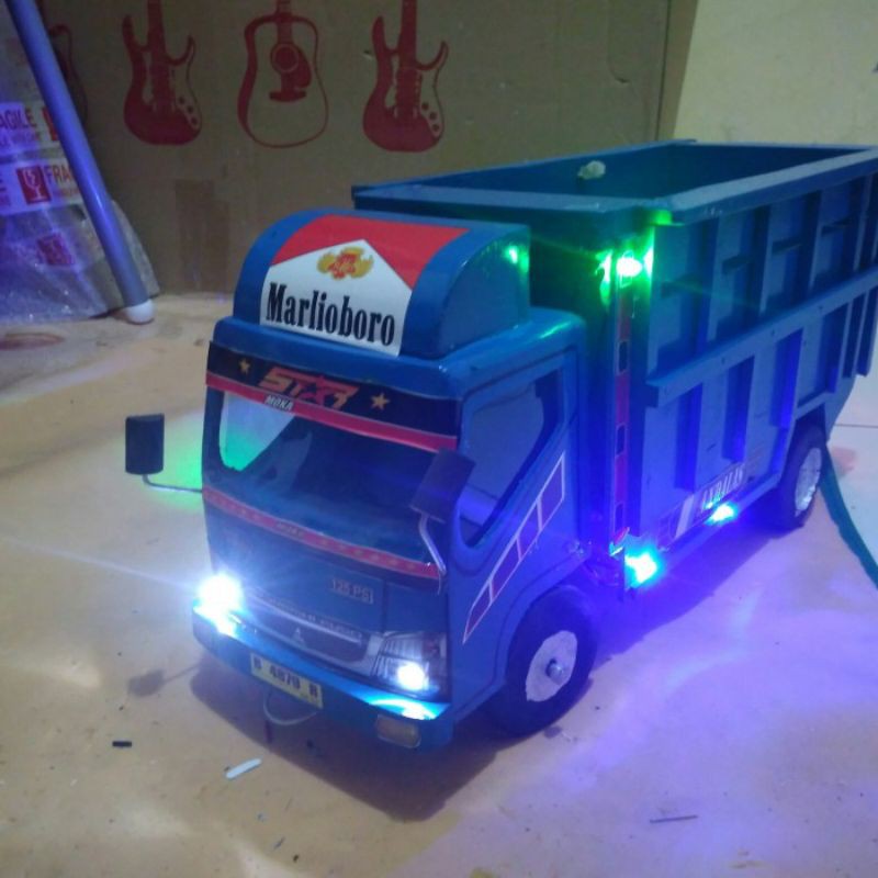 miniatur mobil truk kayu mainan anak