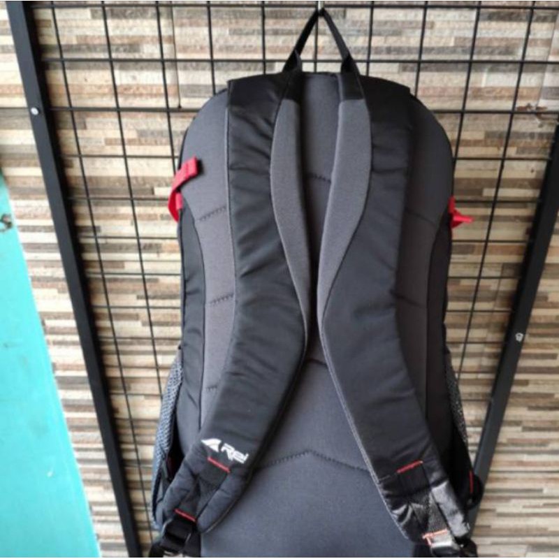 Tas Ransel Rei Masif 25L- Hitam merah