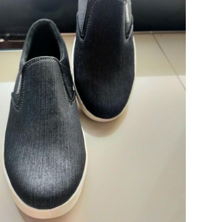 Sepatu Slop Pria Bahan Levis Murah Ringan Buat Nyantai Original
