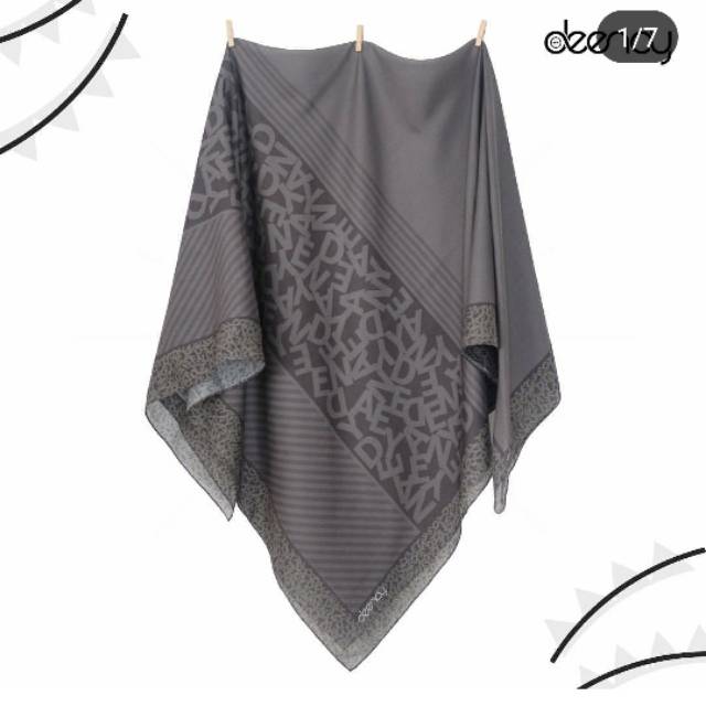 Deenay scarf