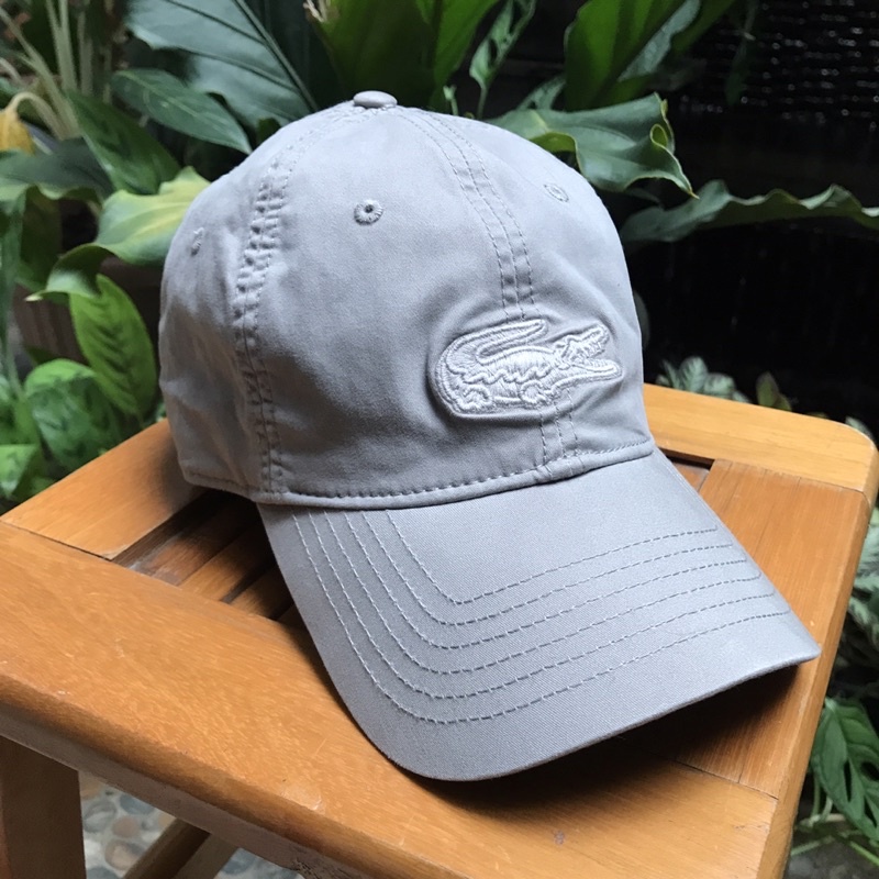 Topi Baseball Cap by Lacoste warna Gray (Abu-Abu) Preloved Unisex Pria Wanita Bekas Second Baru