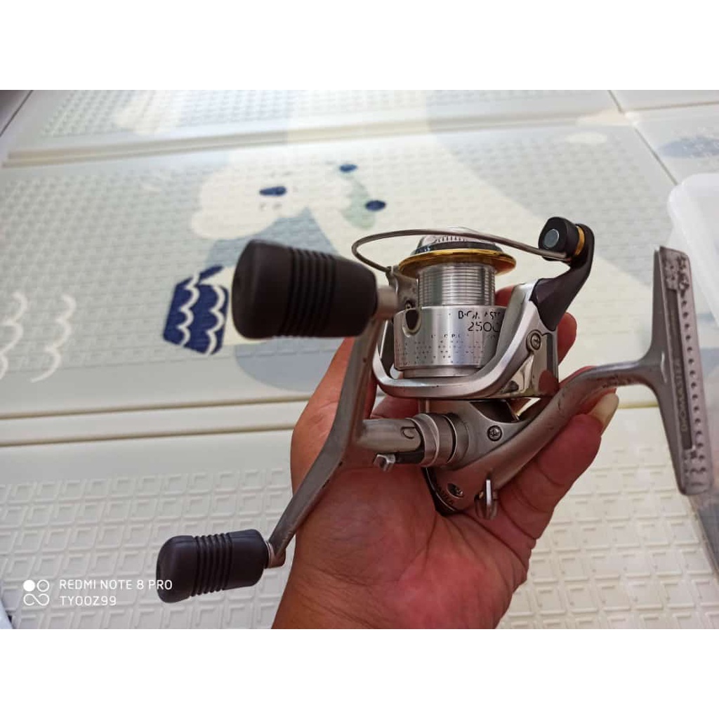 Reel Pancing Shimano Biomaster 2500 Doble Handle jepang