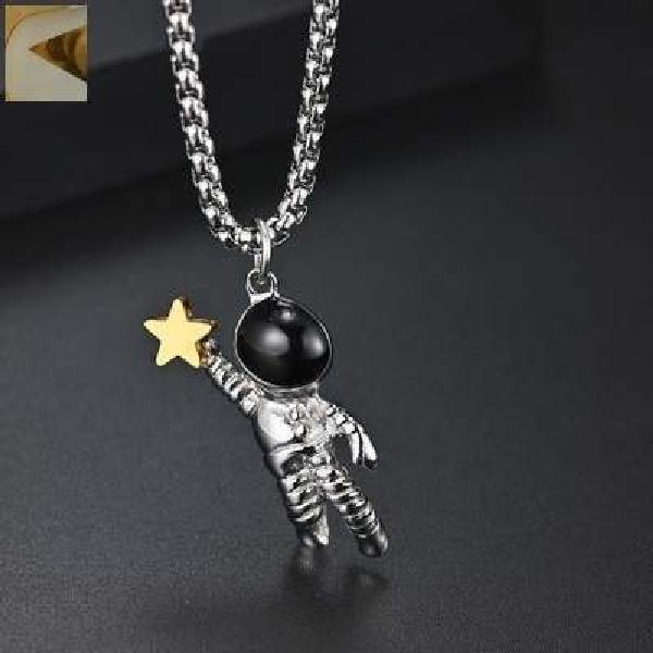 Astronot kalung trendi pria spaceman liontin pria siswa TikTok Korea gaya hip hop kalung bintang mem