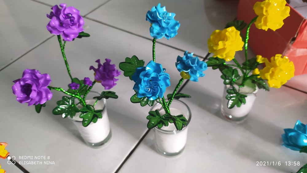 Bunga Mawar Mini Per Tangkai