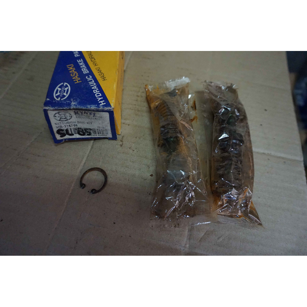 Repair Kit Master Rem Mitsubishi Lancer SL 85 merk Hasaki