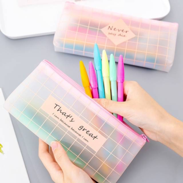 

tempat pensil sederhana kreatif pink