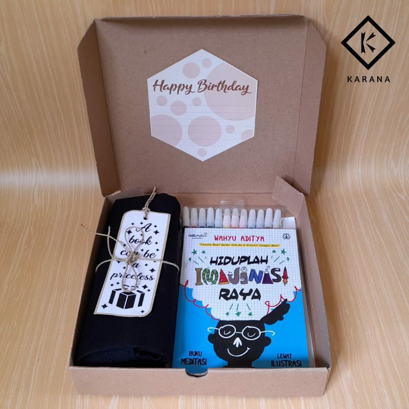 

Book Hampers/Kado Ulang Tahun - Birthday Gift T1