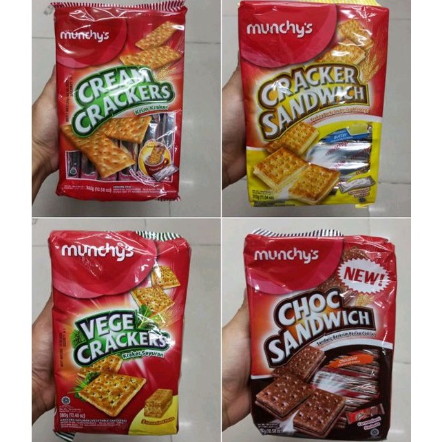 

Munchy Biskuit Sandwich Kraker All Var 300g / Munchys Biscuit Crackers 300g / Munchy's Crackers 300g