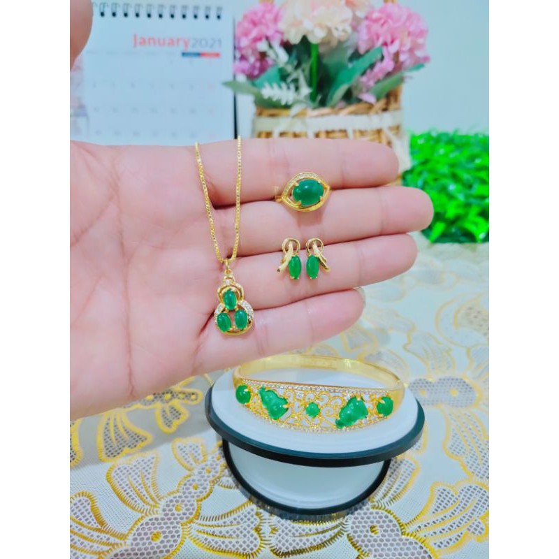 Satu Set giok kalung xuping